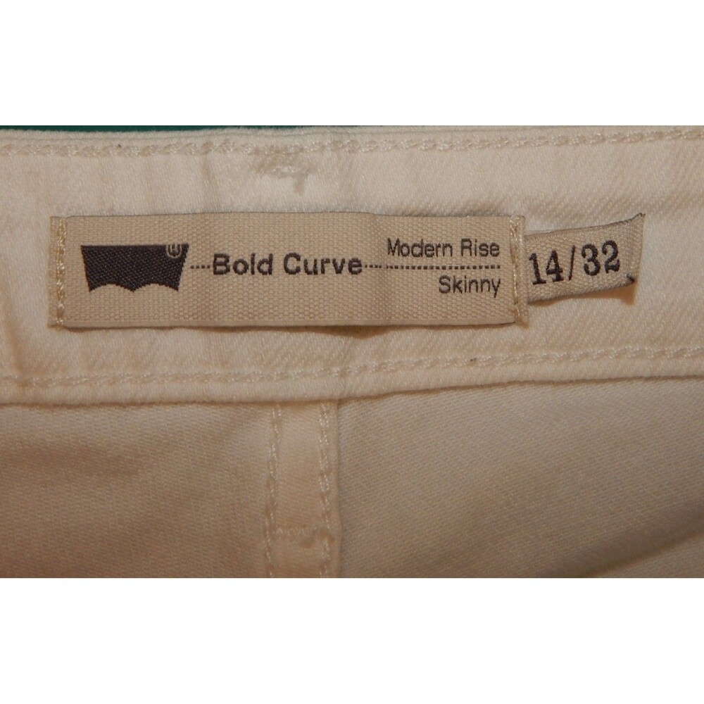 Levi’s Woman’s BOLD Curve White Denim Jeans SKINNY Modern Rise Size 14/32 Cotton - Picture 3 of 16